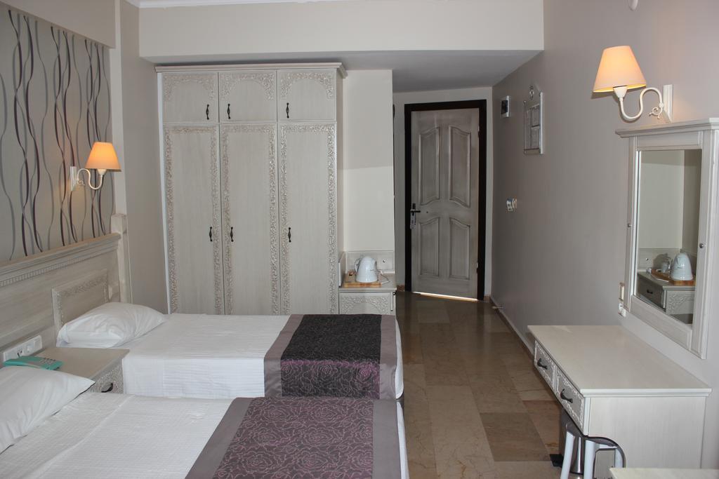 Bonjour Hotel مرمريس الغرفة الصورة