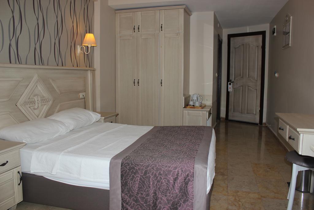 Bonjour Hotel مرمريس الغرفة الصورة