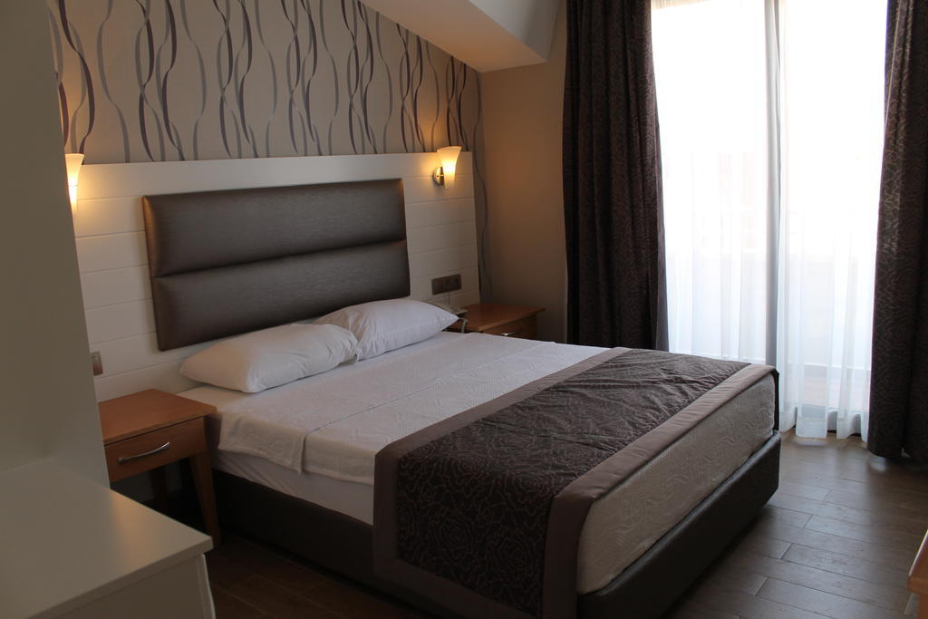 Bonjour Hotel مرمريس المظهر الخارجي الصورة